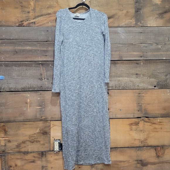 Show me your mumu maxi dress - Picture 1 of 5